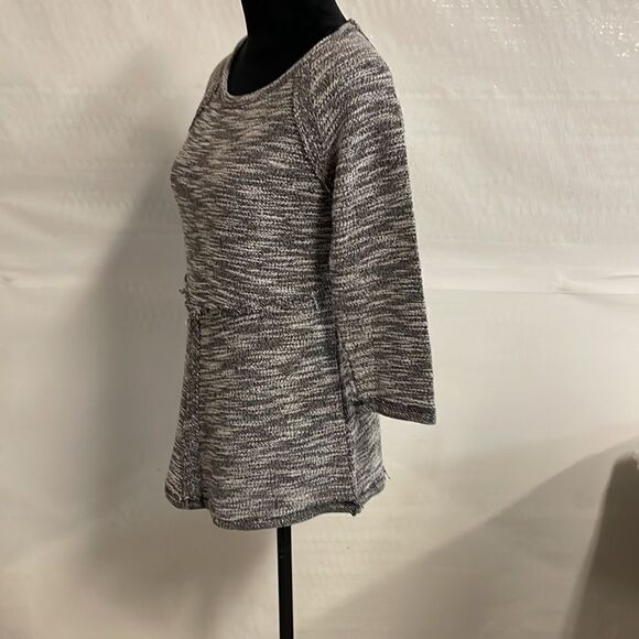 MAURICES three-quarter length top from size S - Picture 2 of 7